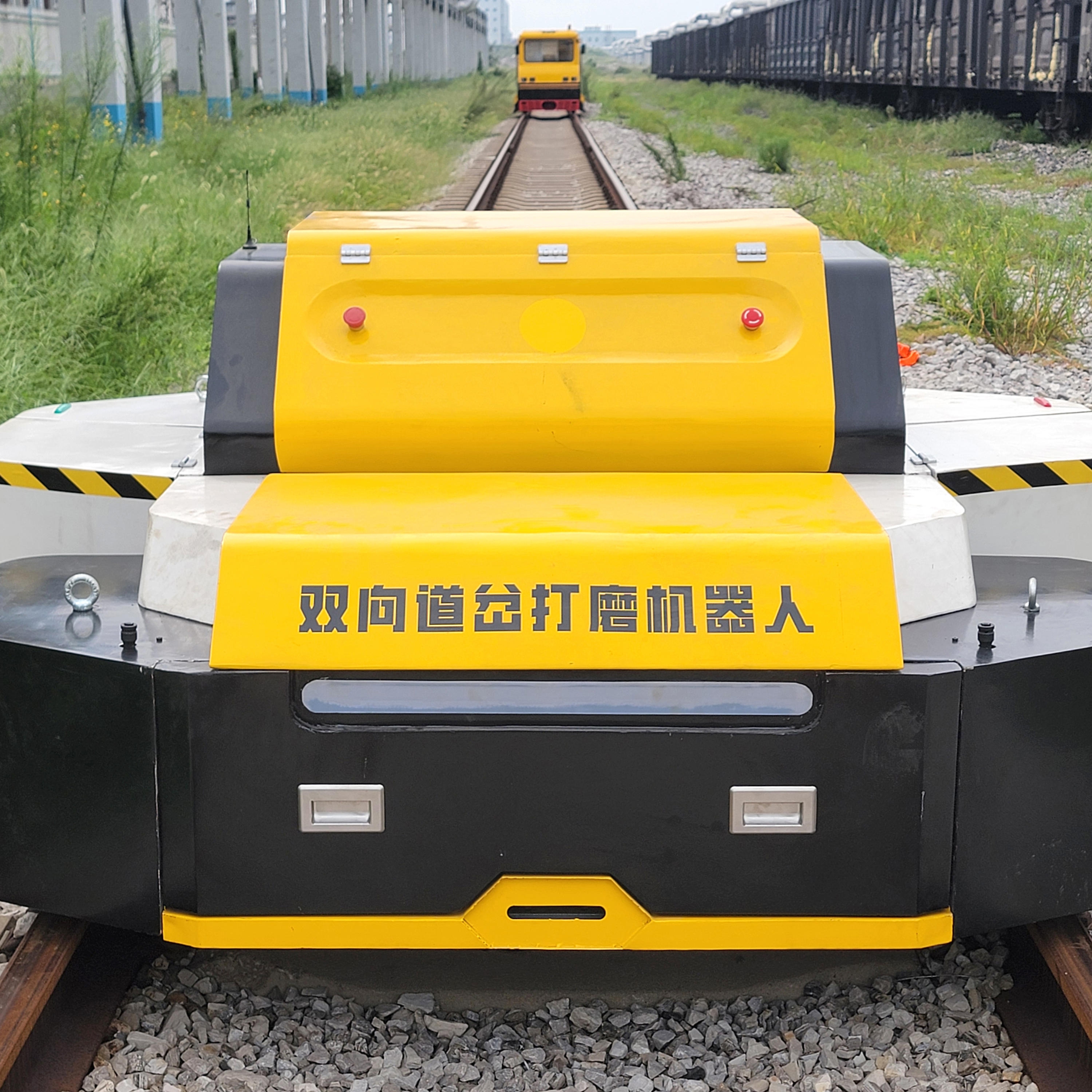 Двухсторонний шлифовальный робот